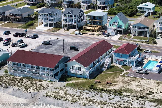 Photo 1 - Ocean Crest Motel