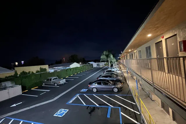 Photo 1 - New Star Inn. El Monte, CA - Los Angeles