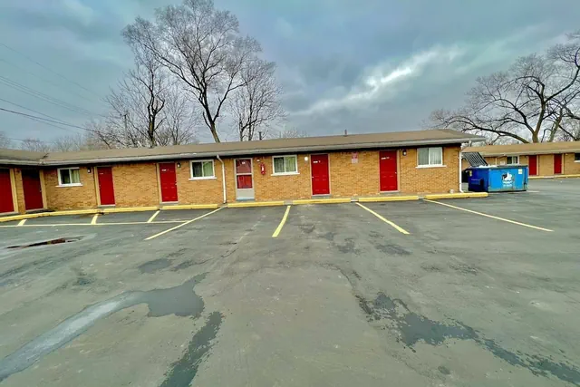 Photo 1 - Your Motel