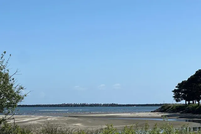 Photo 1 - Beachside Inn