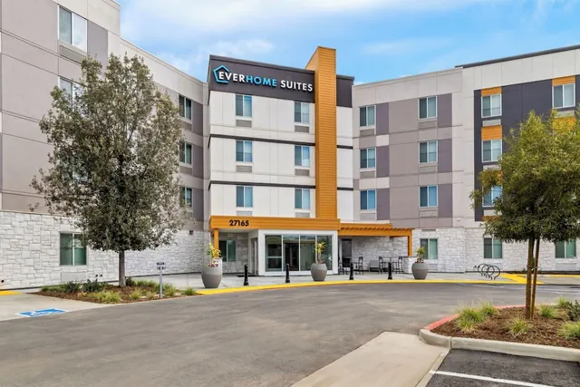 Photo 1 - Everhome Suites Temecula Wine Country