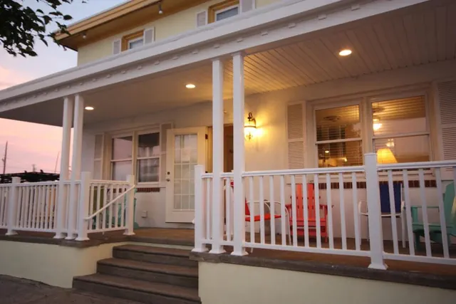 Photo 1 - Clarem Happy Days Inn