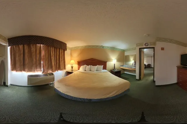 Photo 1 - Blue Way Inn & Suites Minneapolis Airport Eagan - Mall of America