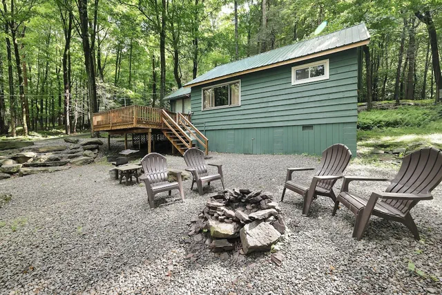 Photo 1 - Cozy Lake Cabin 3 with Boatdock