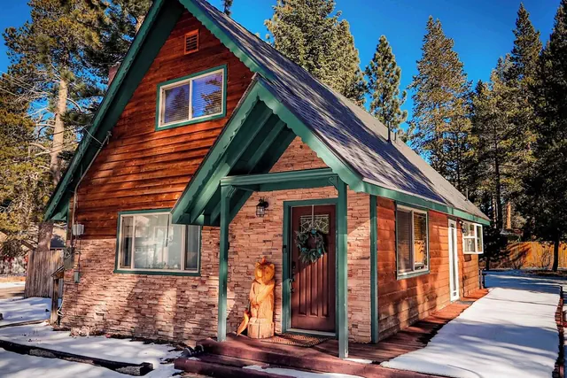 Photo 1 - Charming Cherokee Cabin Secluded Stay for 6 Just 10 Minutes to Tahoe!