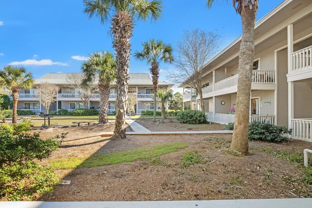 Photo 1 - Beachwood Villas Escape 1bd/1ba Getaway-sleeps 4-steps From 30A Beaches!