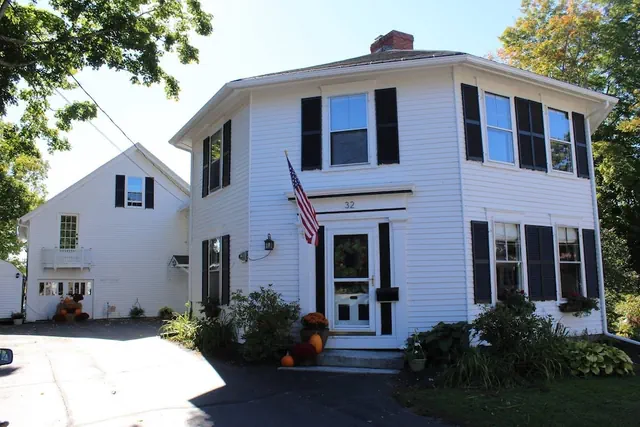 Photo 1 - Pressey House Lakeside Bed & Breakfast