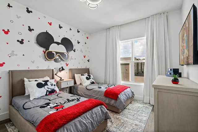 Photo 1 - Elegant 5BR Home Mickey Harry Potter Rooms