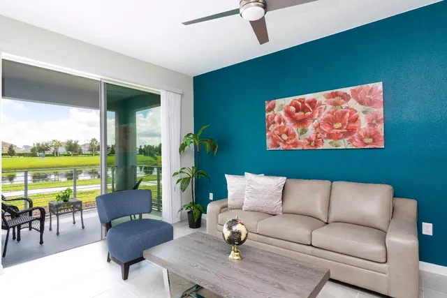 Photo 1 - Amazing Townhome With Lake View at Storey Lake Resort