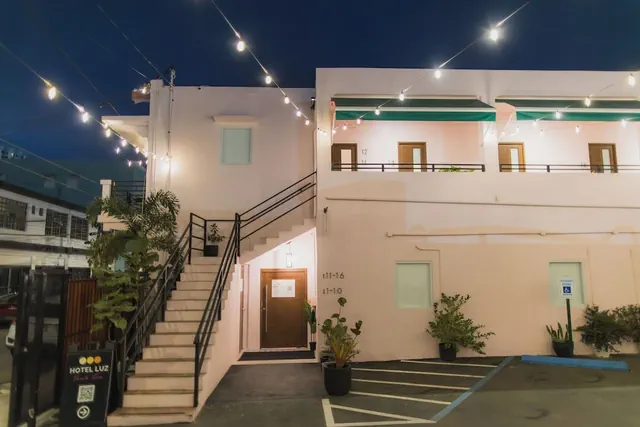 Photo 1 - Room 10: Cozy Urban Hideaway in Arts District
