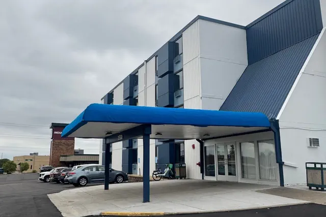 Photo 1 - Coratel Inn and Suites By Jasper Roseville