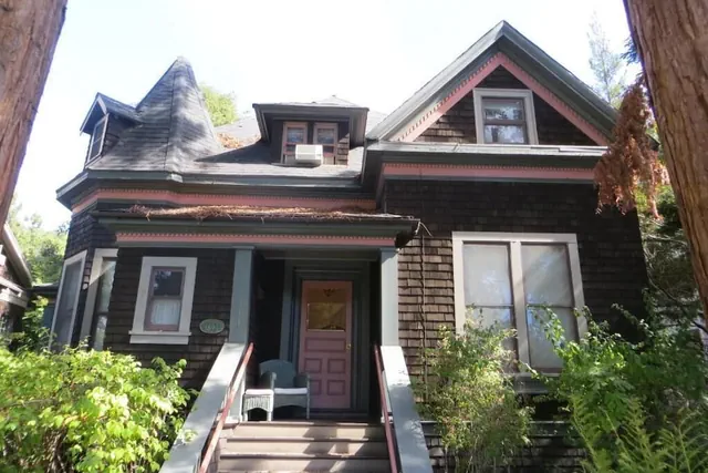 Photo 1 - Crowper Inn