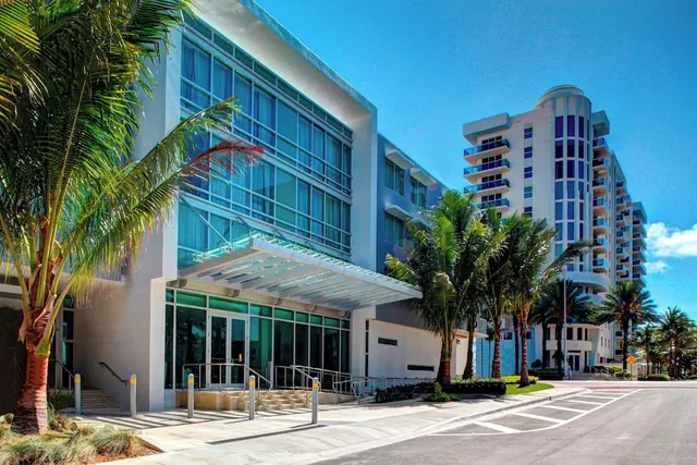 Photo 1 - Residence Inn by Marriott Miami Beach Surfside