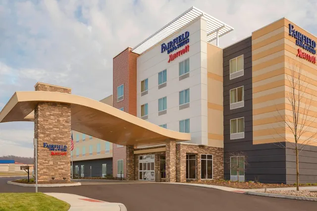 Photo 1 - Fairfield Inn & Suites Pittsburgh Airport/Robinson Township