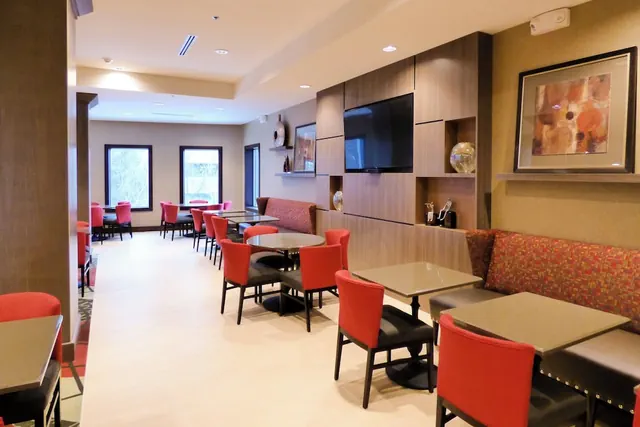 Photo 1 - Holiday Inn Express & Suites Plymouth - Ann Arbor Area by IHG