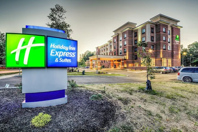 Photo 1 - Holiday Inn Express & Suites Cleveland West - Westlake by IHG