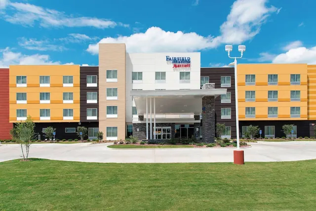 Photo 1 - Fairfield Inn & Suites by Marriott Jackson Clinton