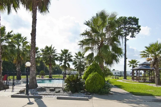 Photo 1 - Winnie Inn Suites & RV Park