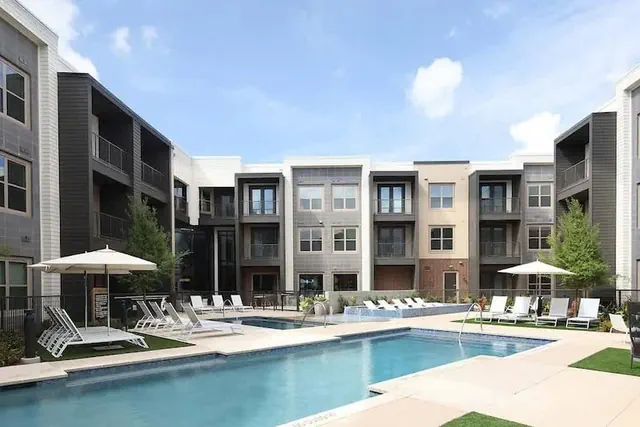 Photo 1 - Boulevard Stays - McKinney
