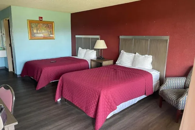 Photo 1 - Mayfair Inn