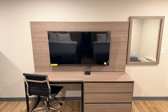 Photo 1 - Economy Suites Fort Smith