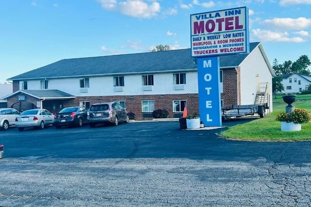 Photo 1 - Villa Inn Motel