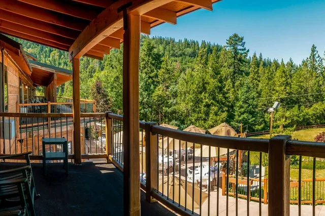 Photo 1 - Callahan's Mountain Lodge