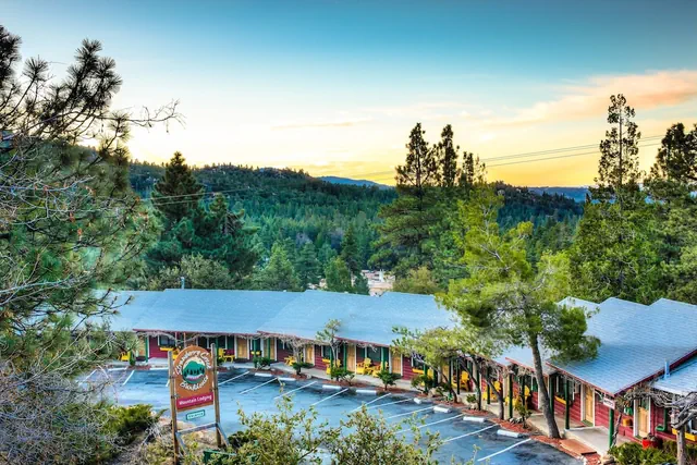 Photo 1 - Idyllwild Bunkhouse