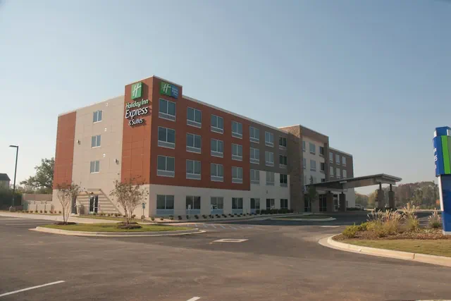 Photo 1 - Holiday Inn Express & Suites Decatur by IHG