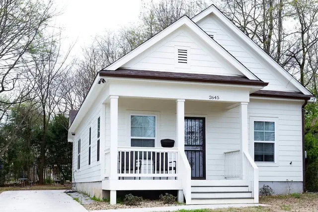 Photo 1 - Clean & Serene House + Studio - Easy On/off I-40