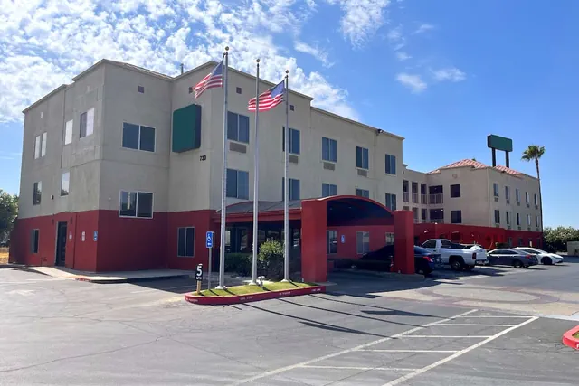 Photo 1 - Merced Hotel - Gateway to Yosemite
