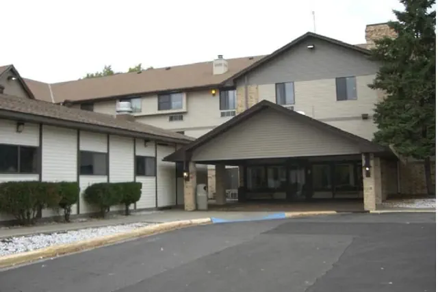 Photo 1 - roseville budget inn