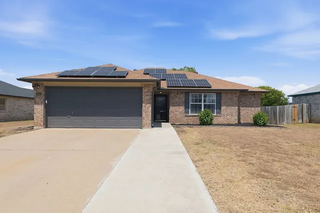 Photo 1 - New! Cozy 3BR Retreat Near Fort Hood Killeen