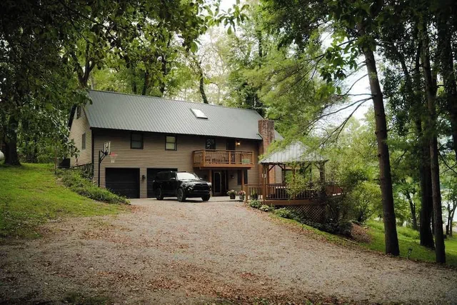 Photo 1 - Waterfront Lake Views Villa With Hot tub in Hocking Hills