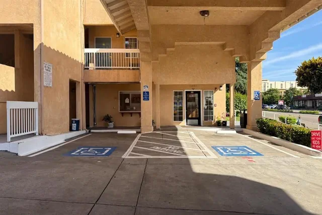Photo 1 - FOOTHILL INN