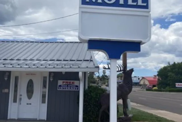 Photo 1 - Kiva Motel Mountain Retreat