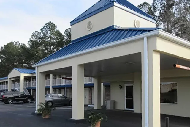 Photo 1 - Rodeway Inn Walterboro I-95