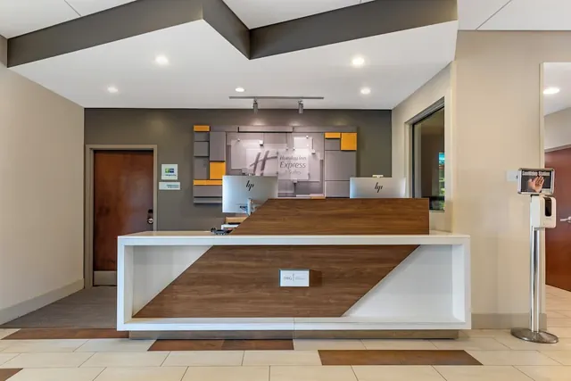 Photo 1 - Holiday Inn Express & Suites Lancaster East - Strasburg by IHG