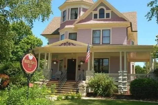 Photo 1 - White Lace Inn