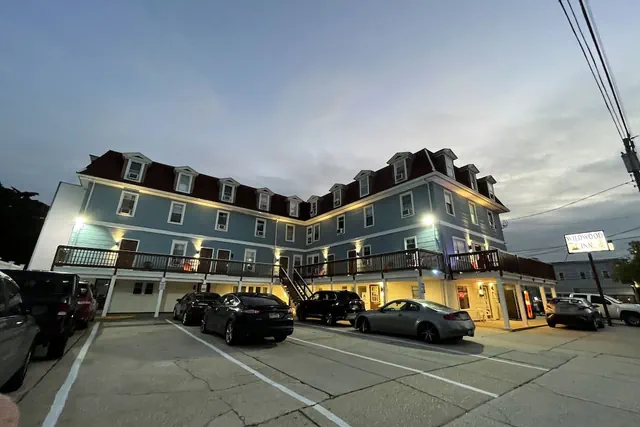 Photo 1 - Wildwood Inn