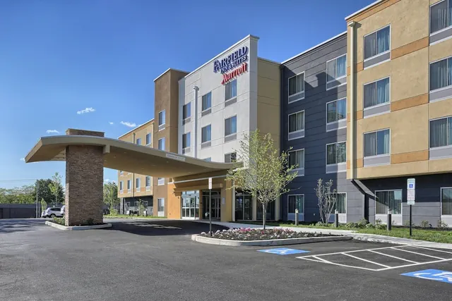 Photo 1 - Fairfield Inn & Suites by Marriott Philadelphia Horsham