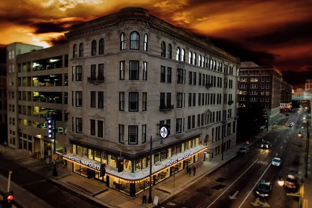 Photo 1 - voco Hotel Napoleon Memphis by IHG