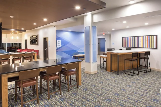 Photo 1 - Holiday Inn Express & Suites Rapid City - Rushmore South by IHG