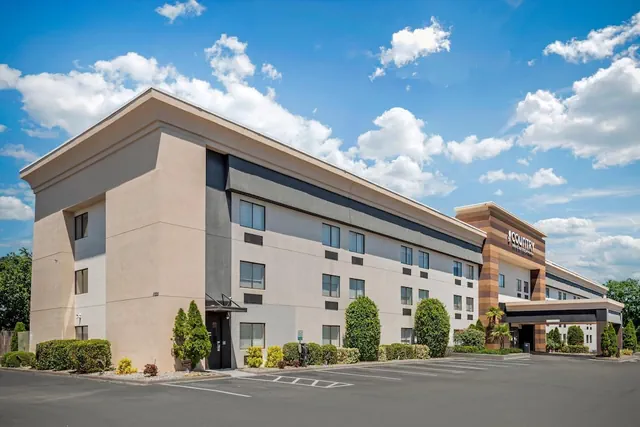 Photo 1 - Country Inn & Suites by Radisson, Montgomery East I-85