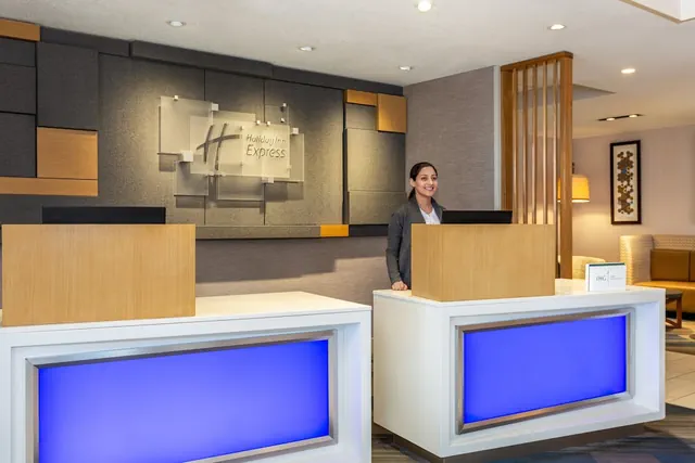 Photo 1 - Holiday Inn Express & Suites Redding by IHG