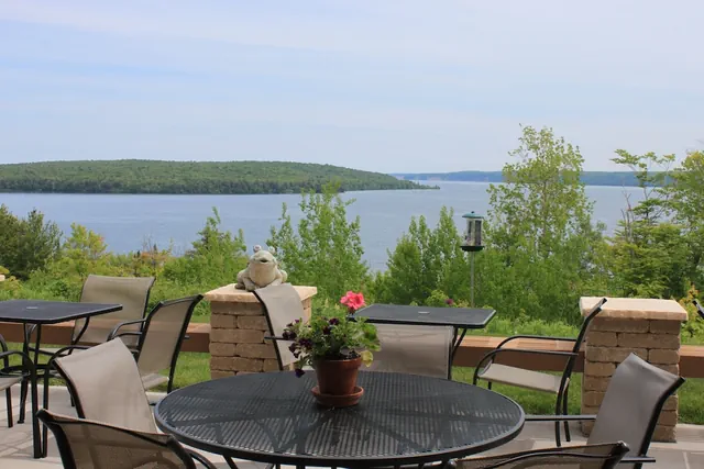 Photo 1 - Holiday Inn Express Munising-Lakeview by IHG