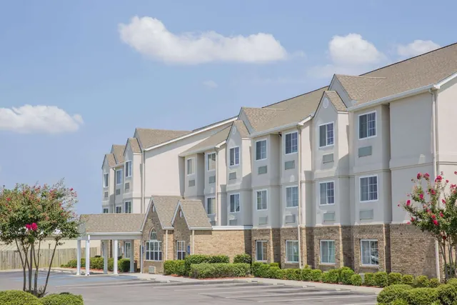 Photo 1 - Microtel Inn & Suites by Wyndham Albertville