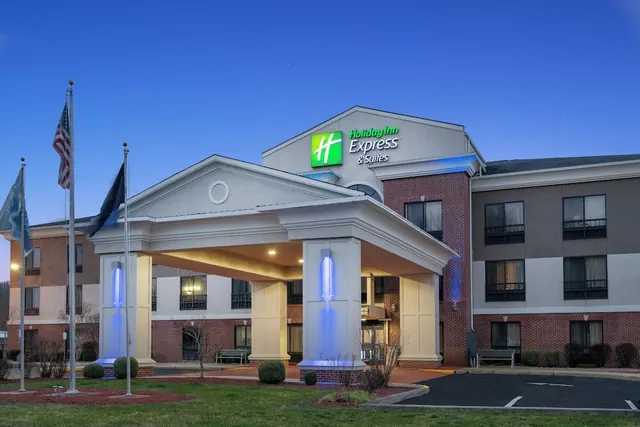 Photo 1 - Holiday Inn Express & Suites Ashland by IHG