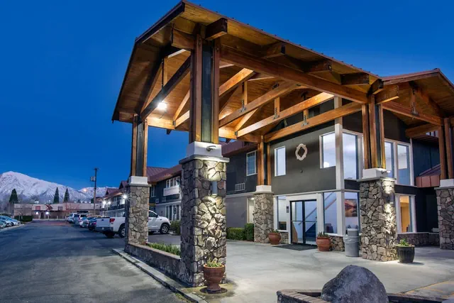 Photo 1 - Cielo Hotel Bishop-Mammoth, an Ascend Collection Hotel