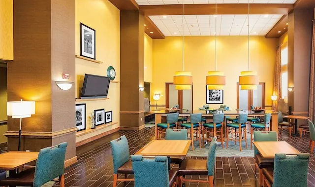 Photo 1 - Hampton Inn & Suites Chesapeake-Square Mall